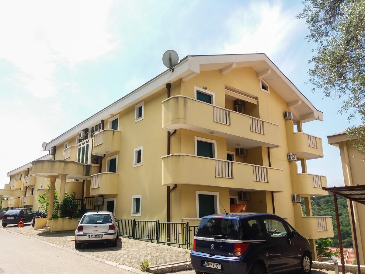Allegro Apartment Sekulic Petrovac Kültér fotó